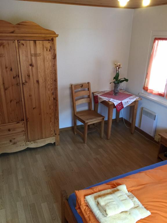 Le Central - Chambres D'Hote Grône Pokoj fotografie